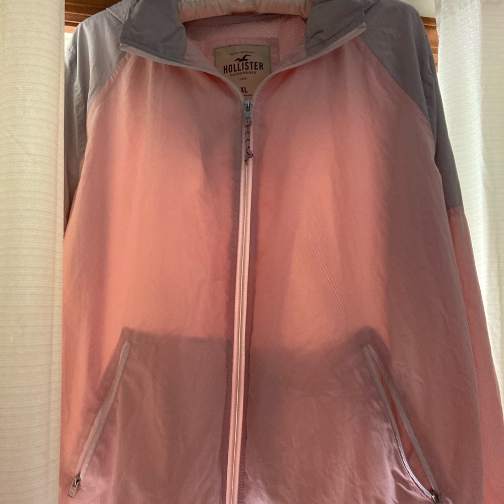 HOLLISTER pink and gray windbreaker